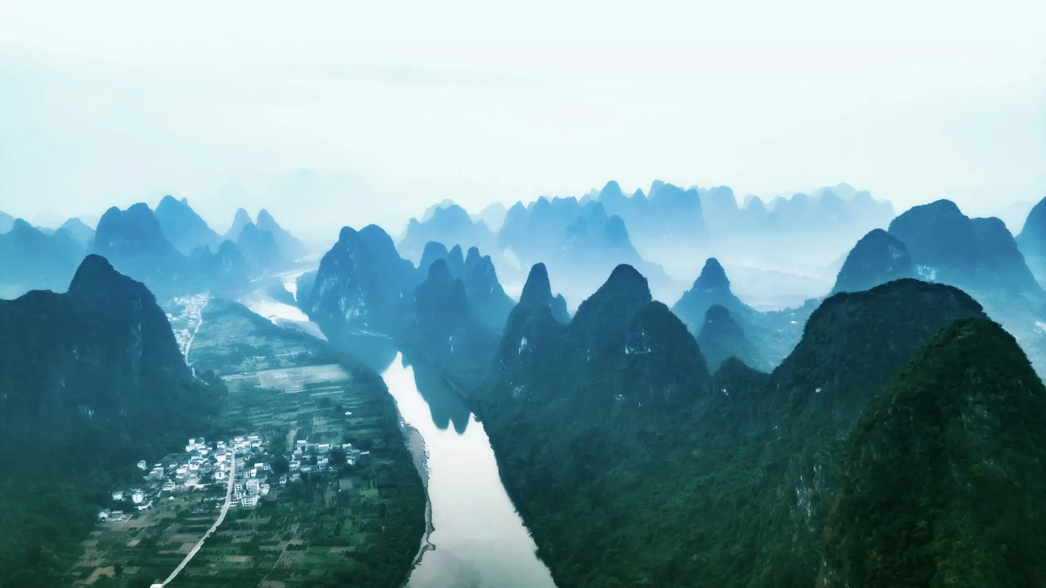 Classic China with Yangtze River Cruise: 16 Days from Beijing to Shanghai