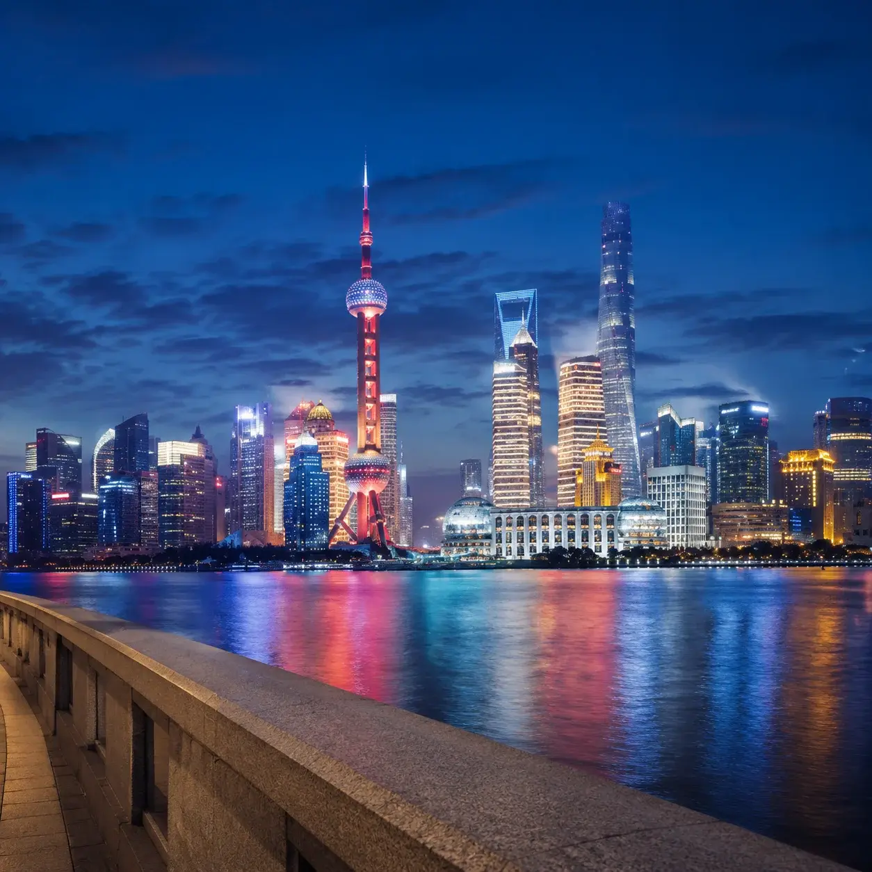 上海外灘：該站在哪一側，什麼時候去？