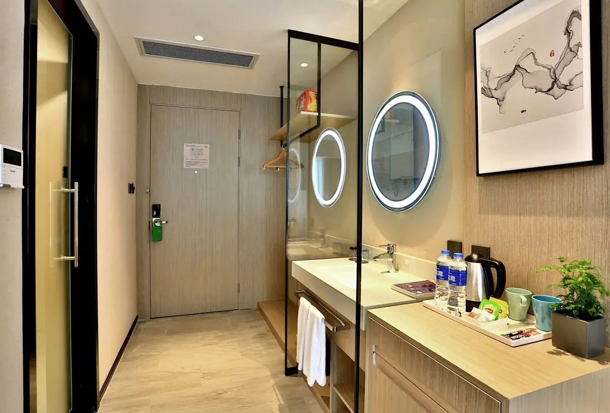 Bathroom at Hangzhou Junshang Yunyi Hotel
