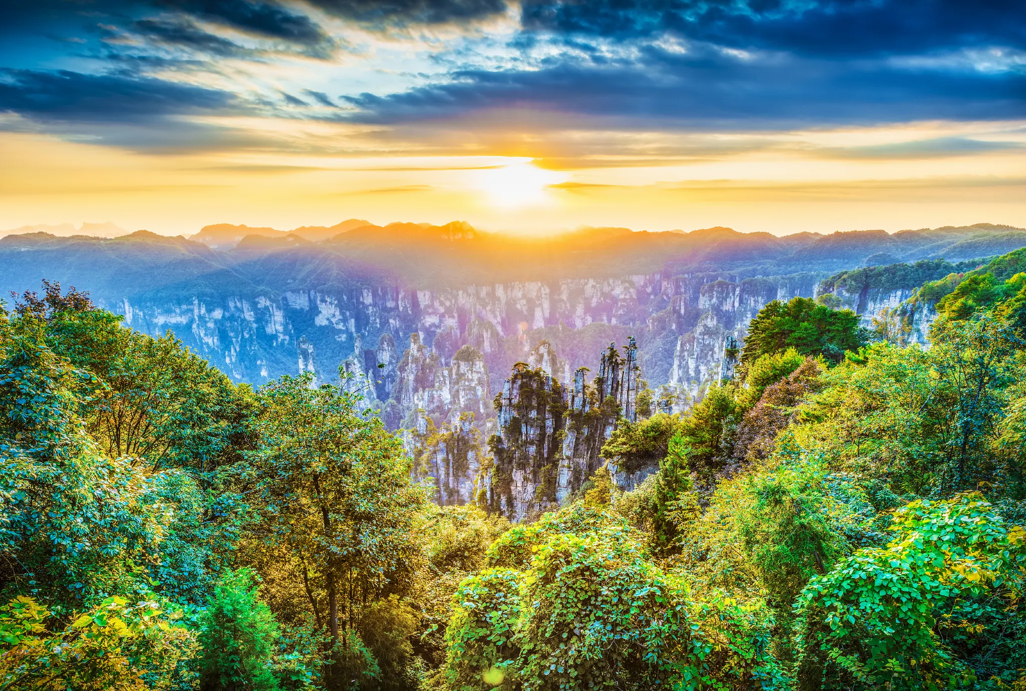 Imperial China & Avatar Mountains: 11 Days from Beijing to Shanghai via Zhangjiajie