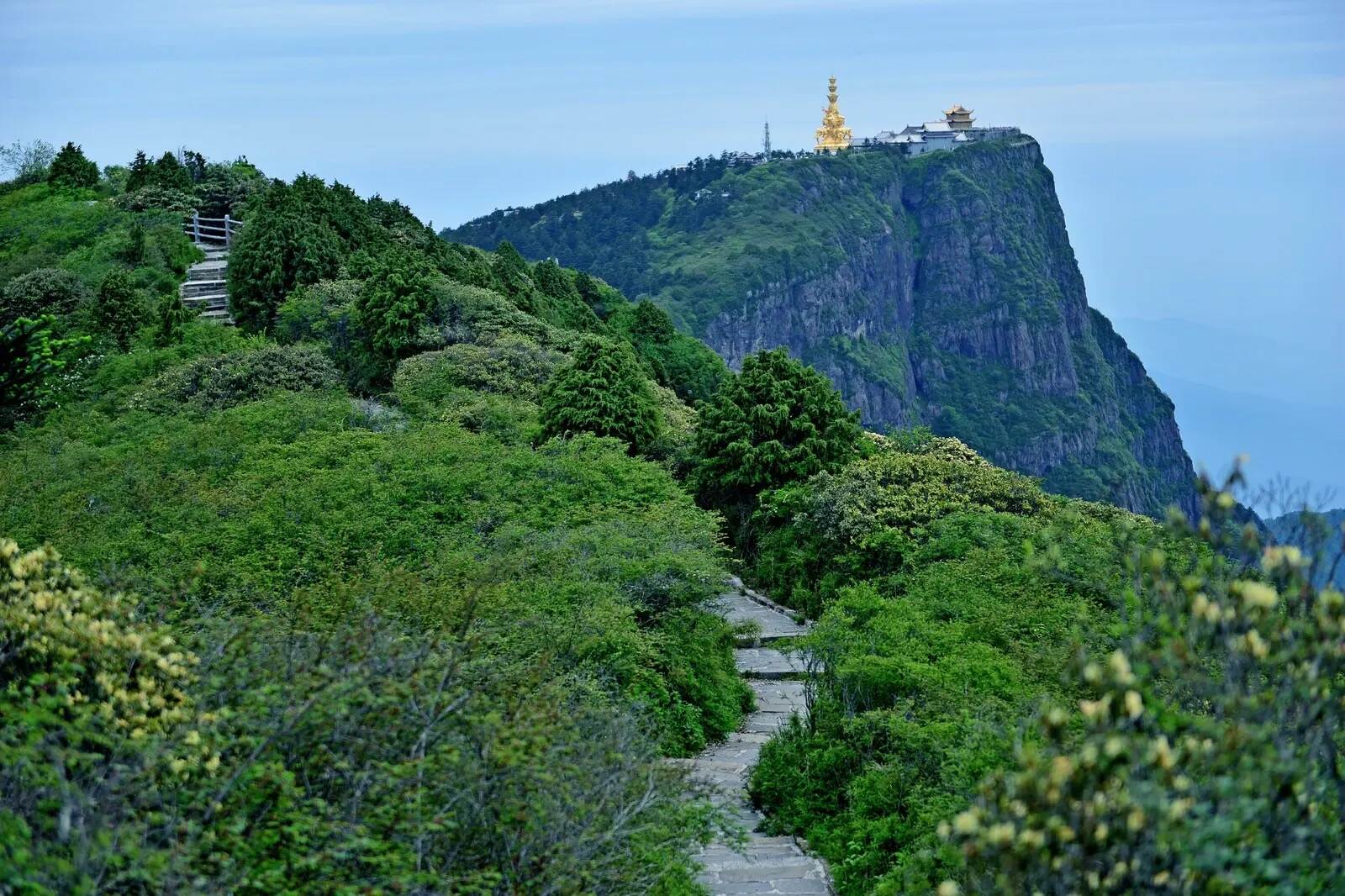 Goldener Gipfel, Emei Shan