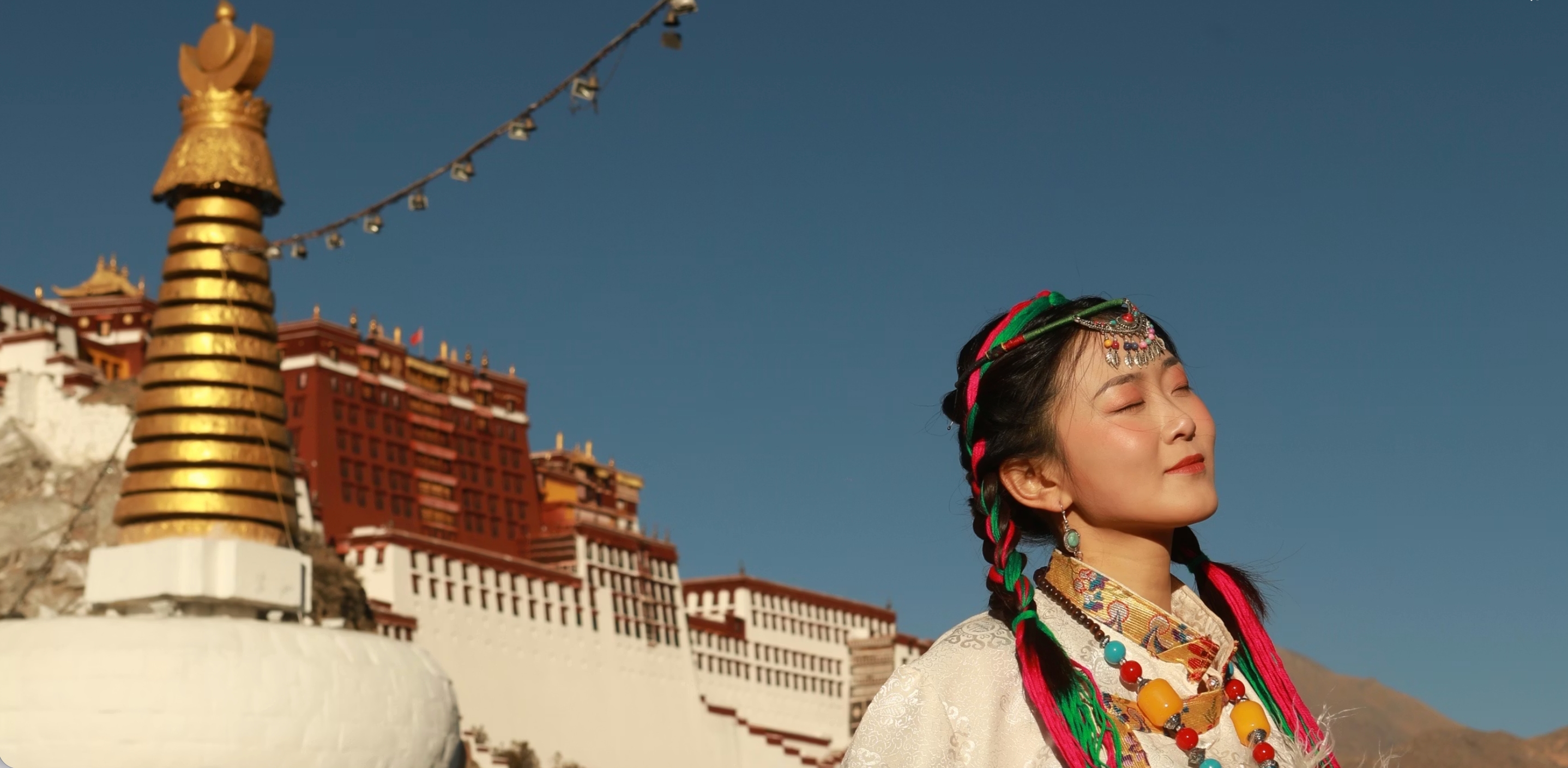 Must-See China with Holy Tibet: 21 Days from Beijing to Shanghai