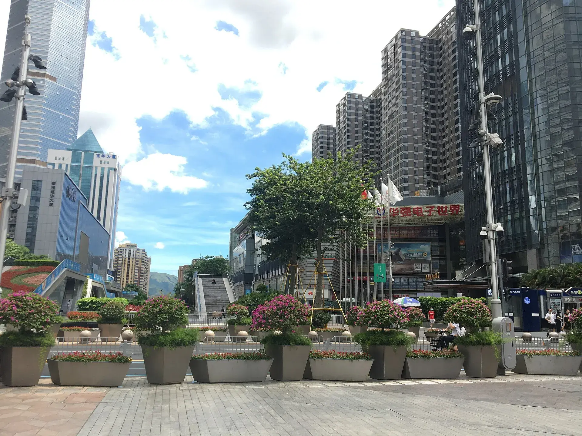 The Huaqiangbei pedestrian street between electronics towers