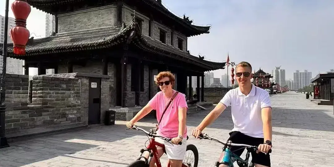 Ciclismo en la Muralla Antigua de Xi'an, Xi'an