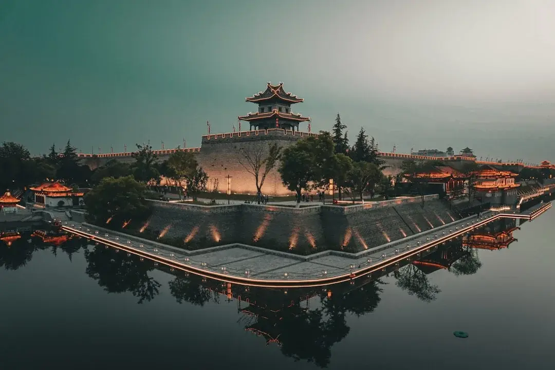 The wide Ming-dynasty city wall of Xi'an stretching into the distance