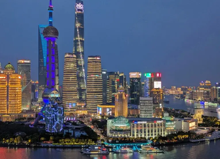 Shanghai Travel Guide 2026: 25 Best Things to Do, See & Eat